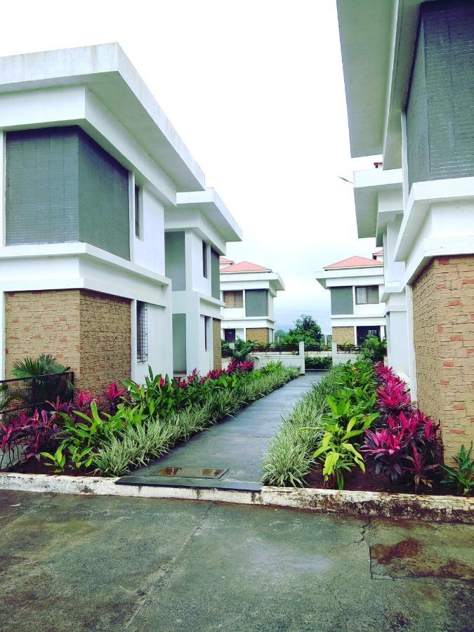 Parishreya Holiday Home Lonavala Eksteriør billede